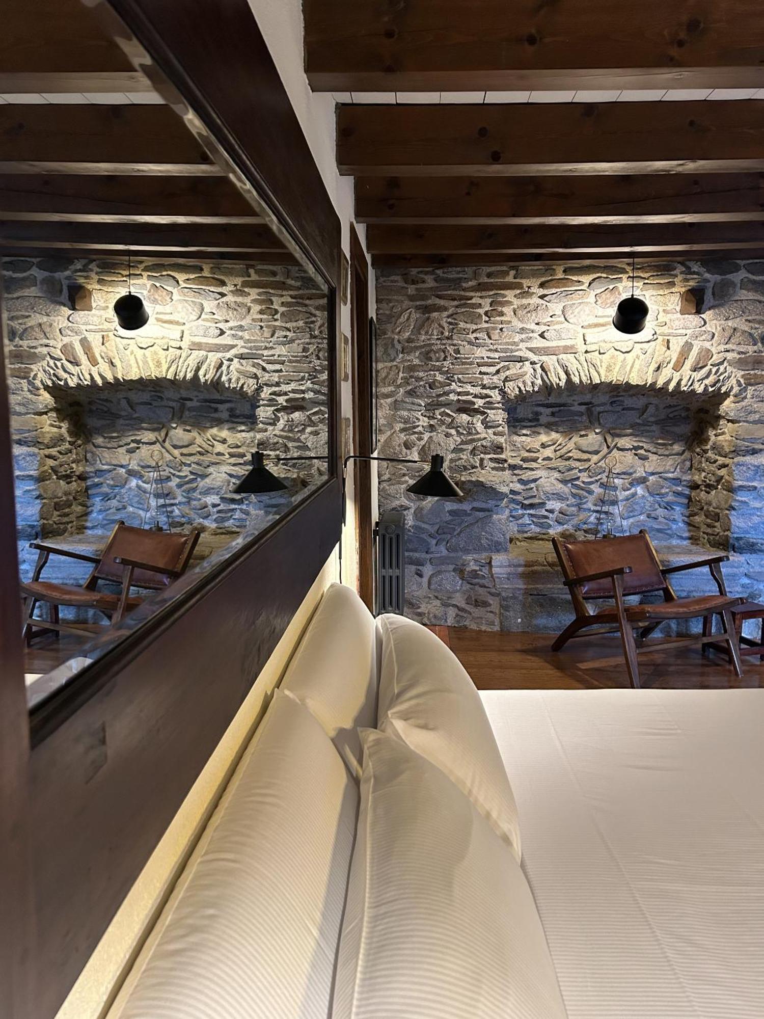 Mas Farner - Adults Only Bed & Breakfast Llivia Oda fotoğraf