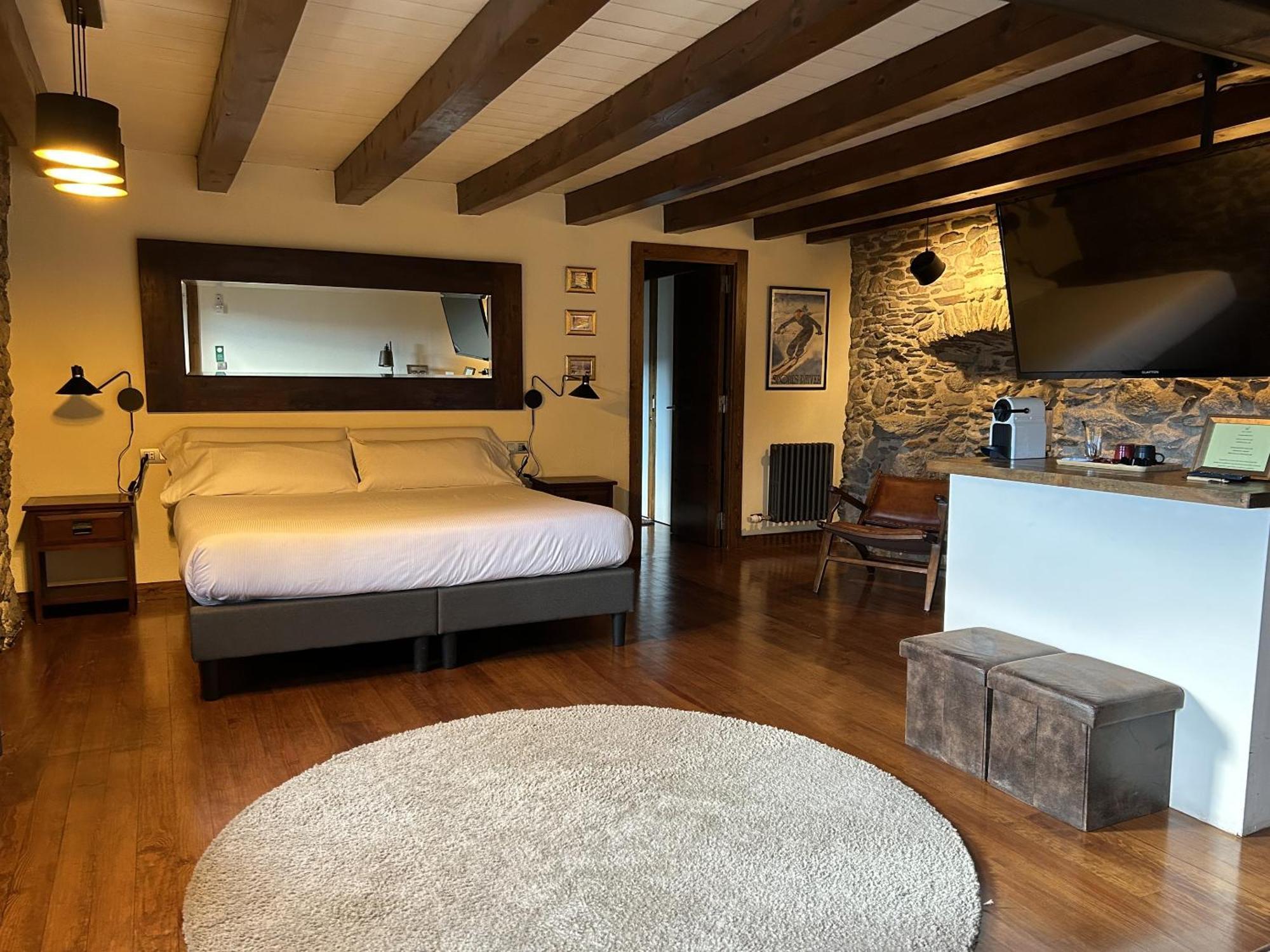 Mas Farner - Adults Only Bed & Breakfast Llivia Oda fotoğraf