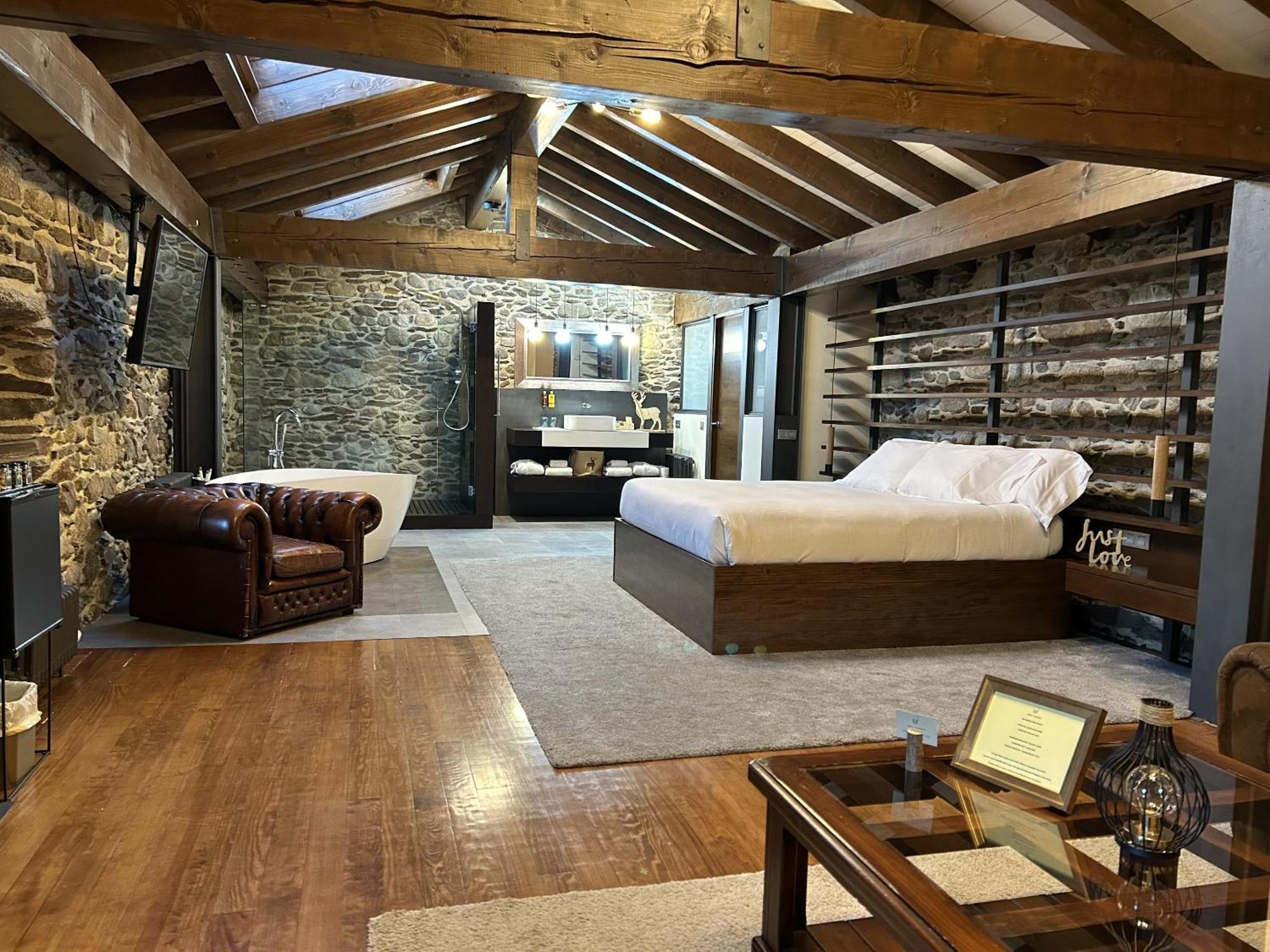 Mas Farner - Adults Only Bed & Breakfast Llivia Oda fotoğraf